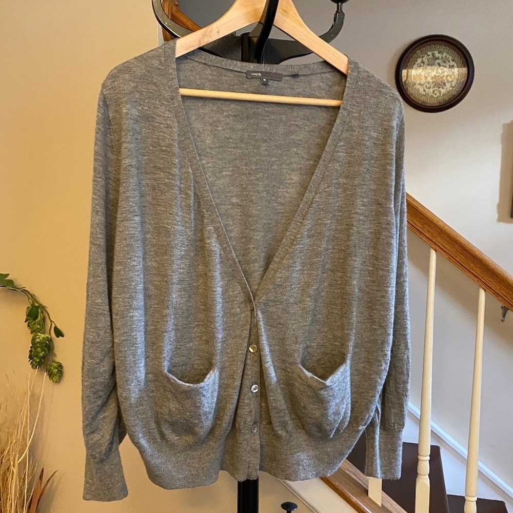 Vince 100% cashmere Ruched Button Front Cardigan Size Medium